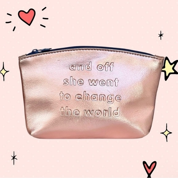 7 Piece Teen Skincare, Selfie Light, and Cosmetic Bag - Picture 2 of 8